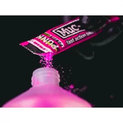 Muc-Off Punk Powder Bike Cleaner (4 Pack) And Bottle Bundle -On Running Sales Shop Muc Off Punk Powder Bike Cleaner 4 Pack And Bottle Bundle 2