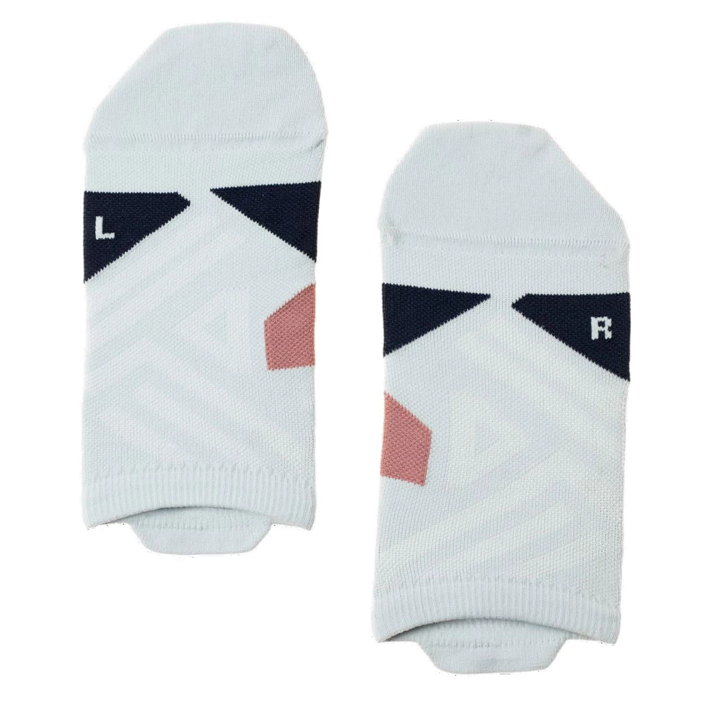 On Running Womens Low Cut Running Socks 4 On Running Womens Low Cut Running Socks - Image 2